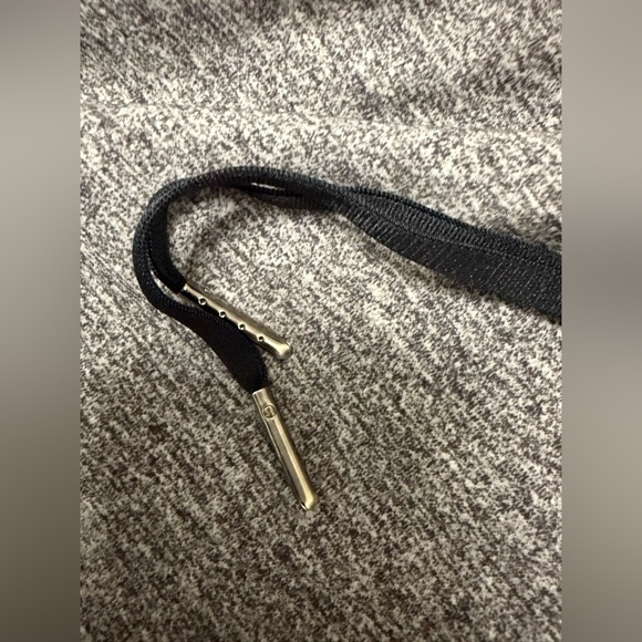 Lululemon Choose A Side Short *3" - Picture 5 of 10